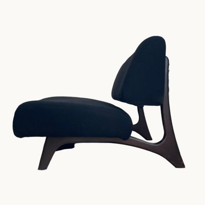 CH032CH / BLACK LOUNGE CHAIR