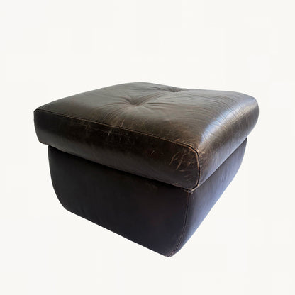 PO002 / LEATHER POUF
