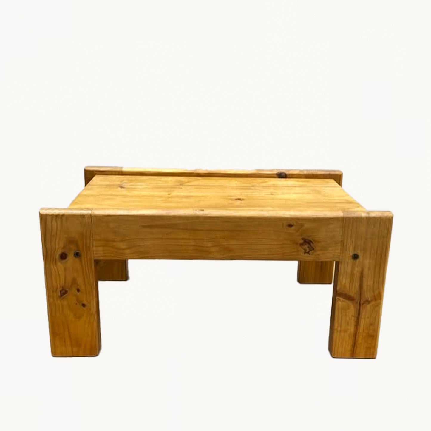 TA008CH / PINEWOOD COFFEE TABLE