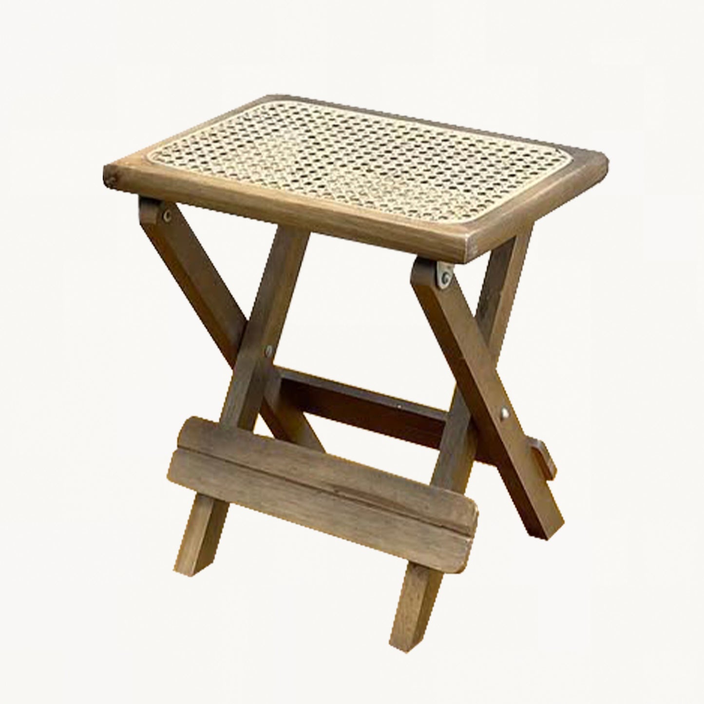 ST017 / FOLDING RATTAN STOOL