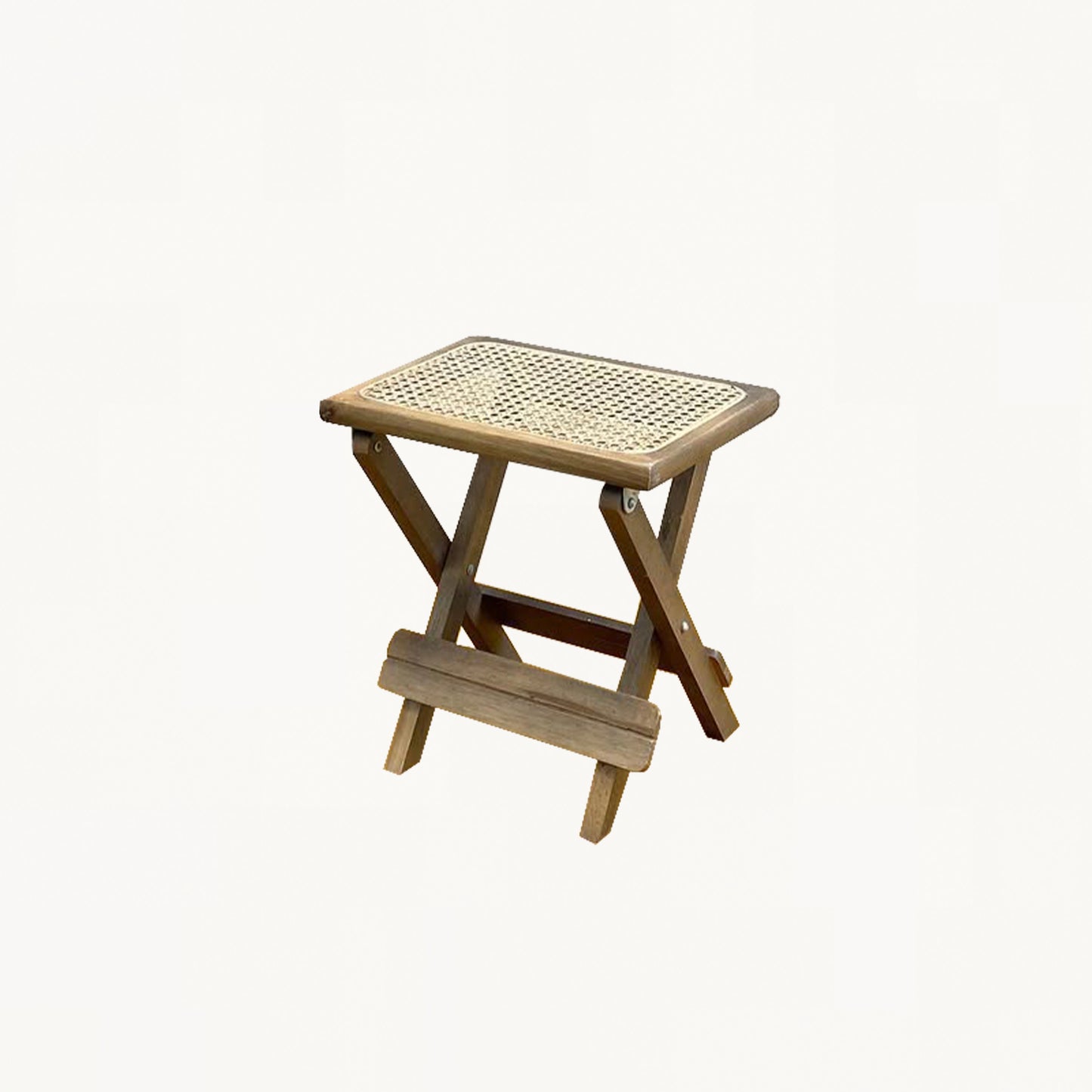 ST017 / FOLDING RATTAN STOOL