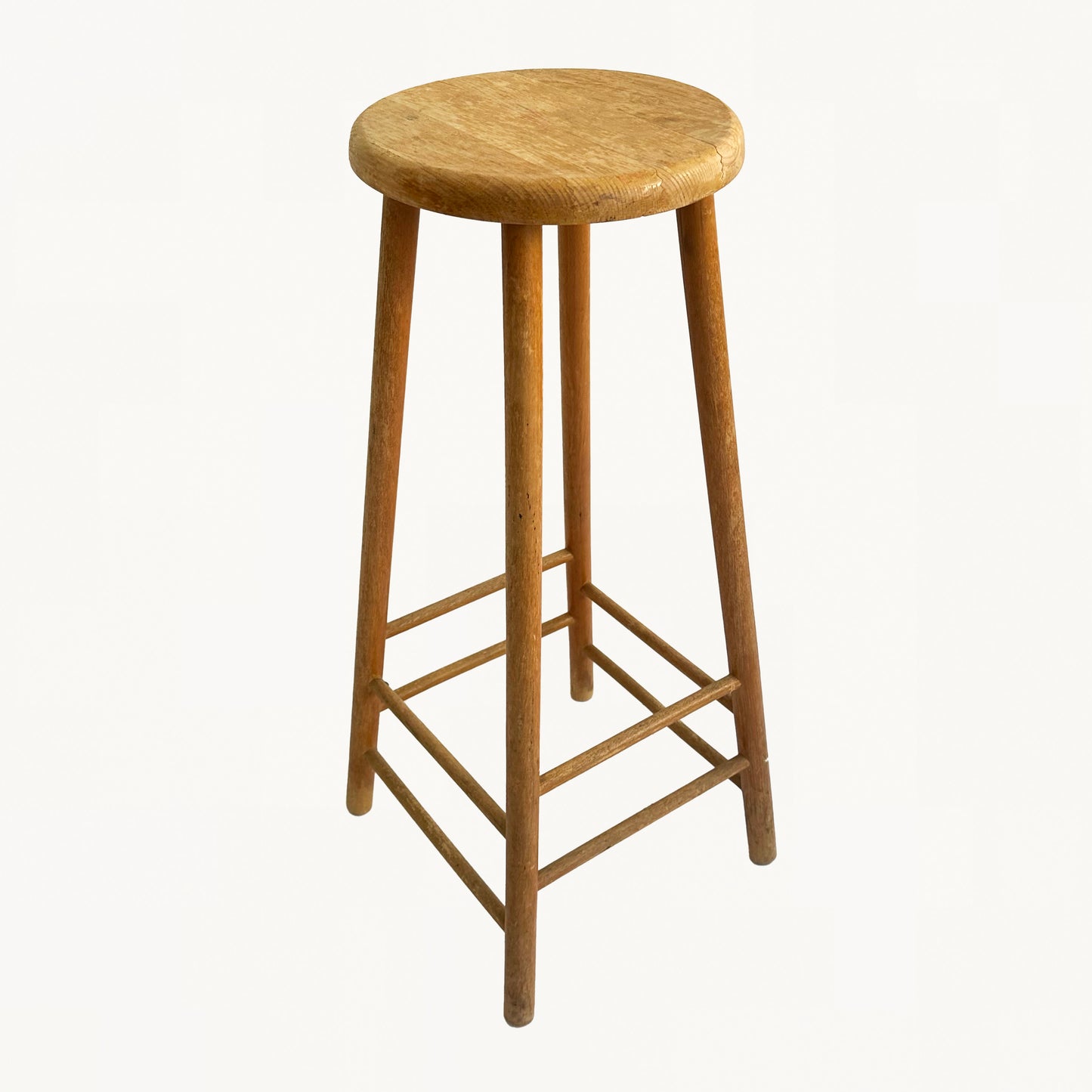 ST016 / TALL WOODEN STOOL