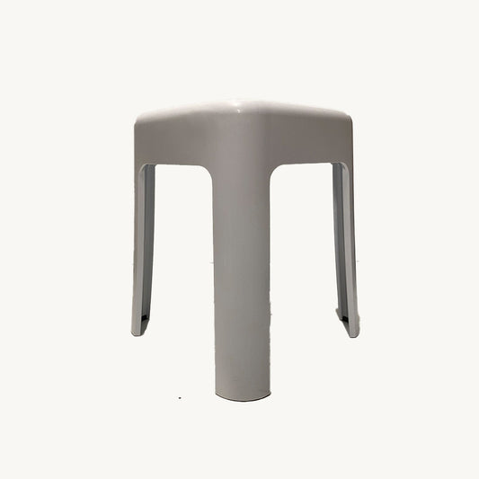 JN.06.0043/ WHITE SMALL PLASTIC STOOL