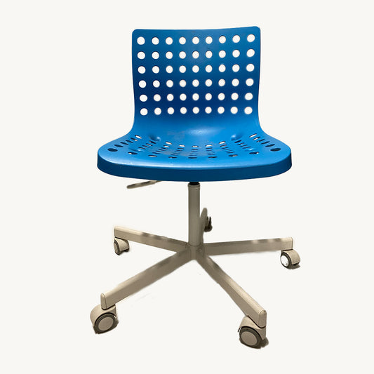 JN.01.0042 / BLUE SWIVEL CHAIR