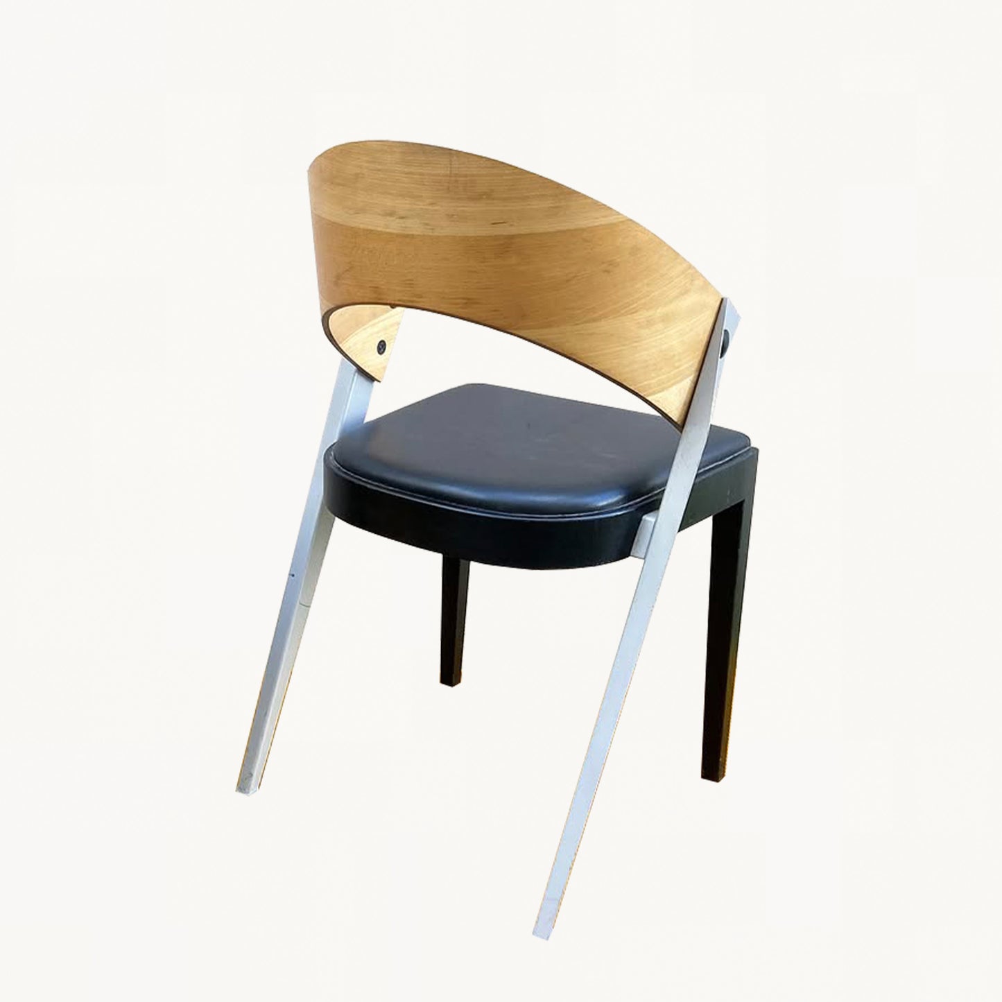 CH031 / SWISS CHAIR